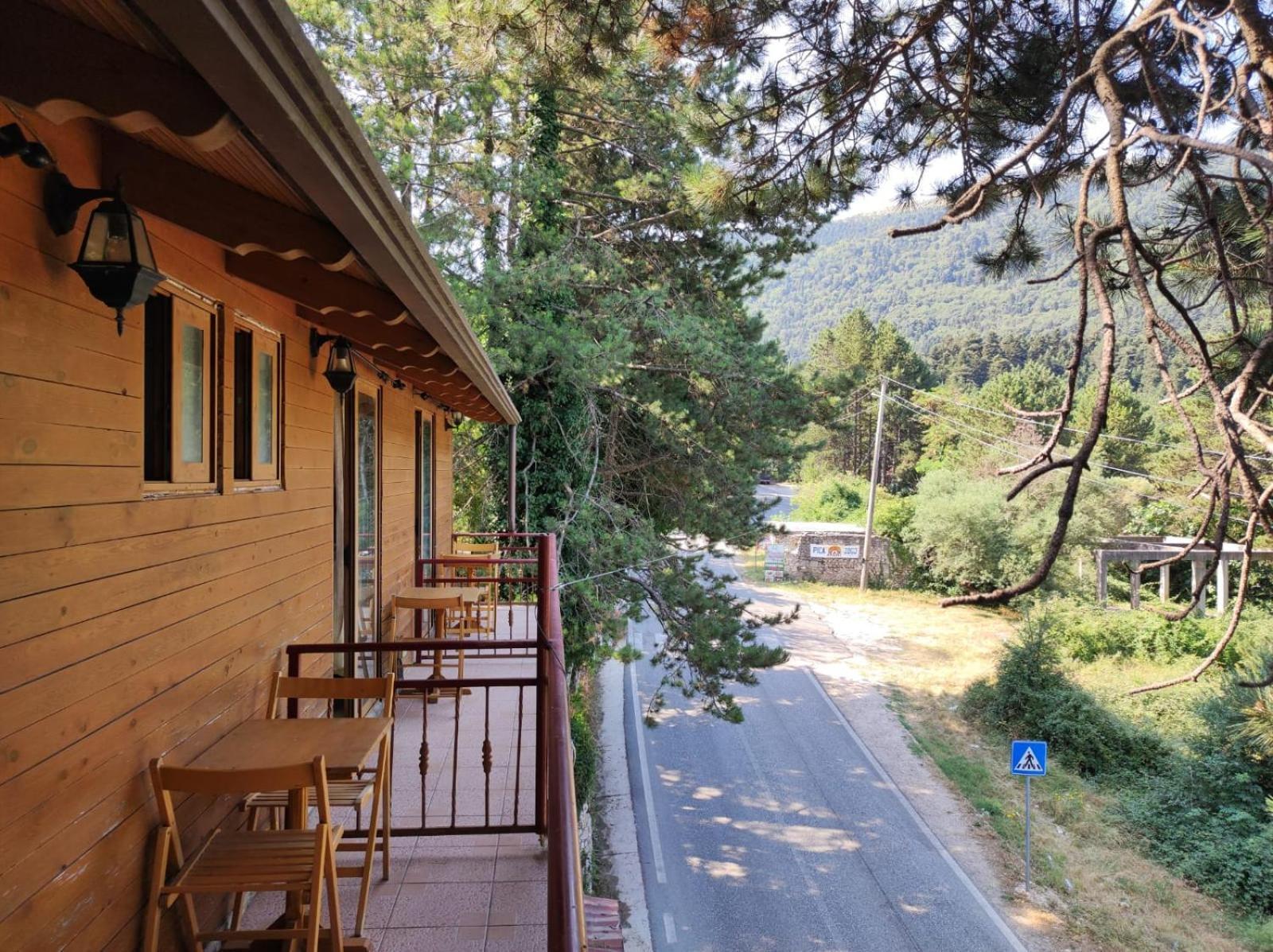 Hotel Toni Llogora Dukat Zewnętrze zdjęcie