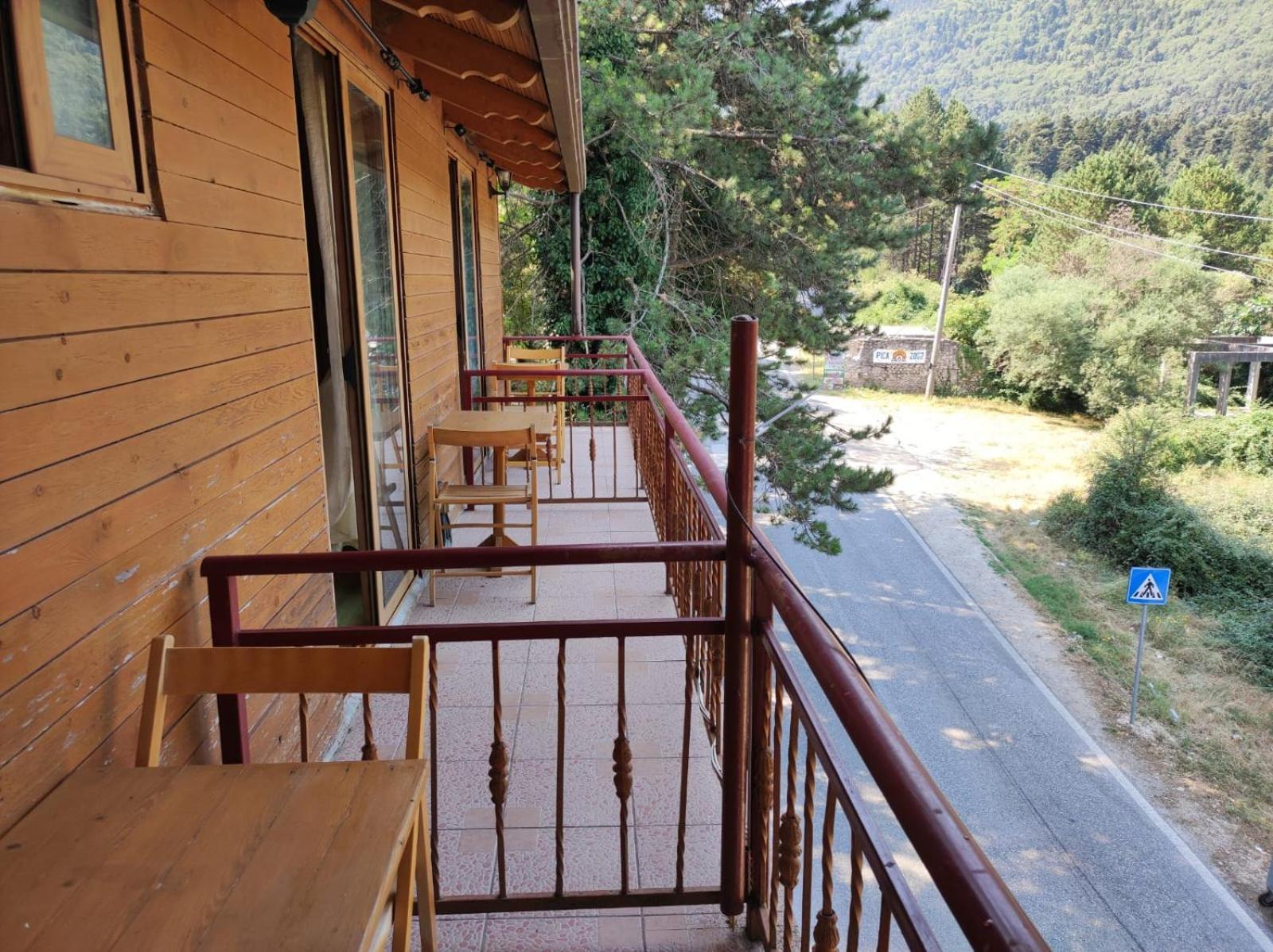 Hotel Toni Llogora Dukat Zewnętrze zdjęcie