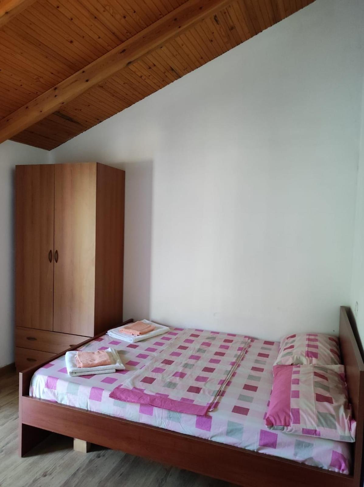 Hotel Toni Llogora Dukat Zewnętrze zdjęcie