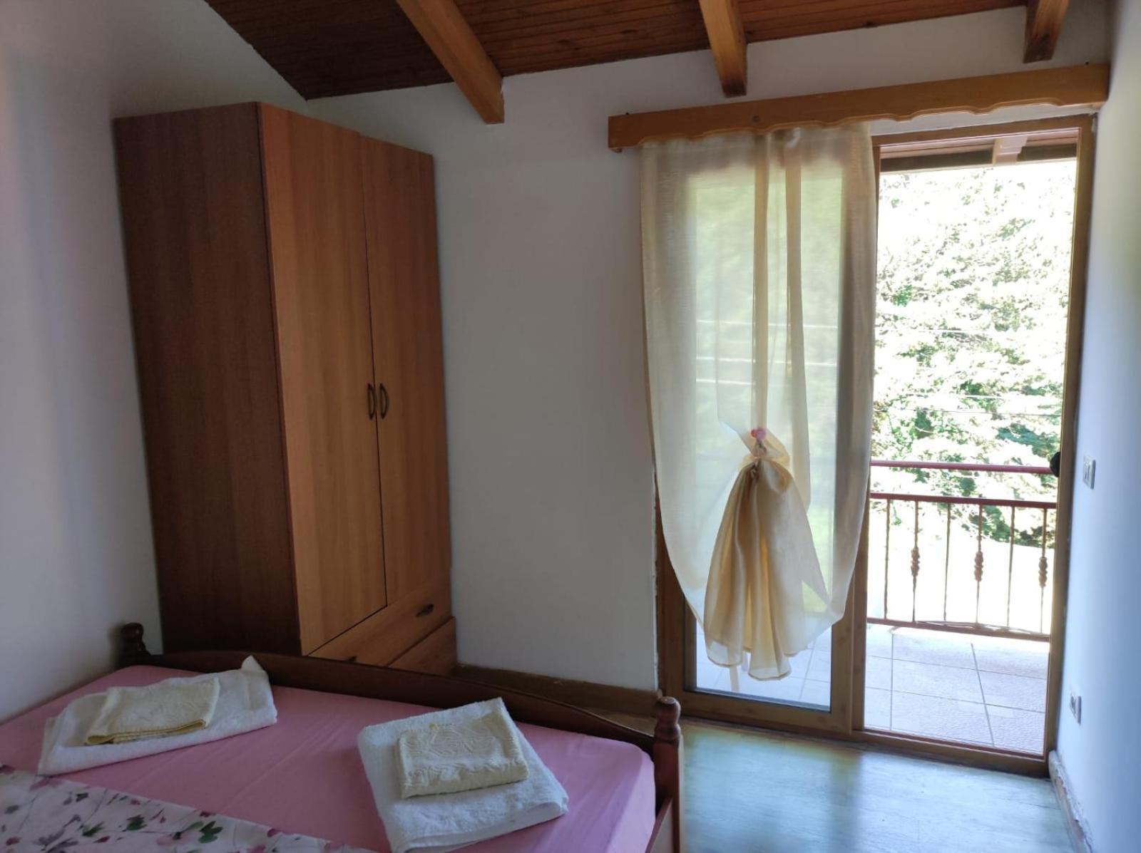 Hotel Toni Llogora Dukat Zewnętrze zdjęcie